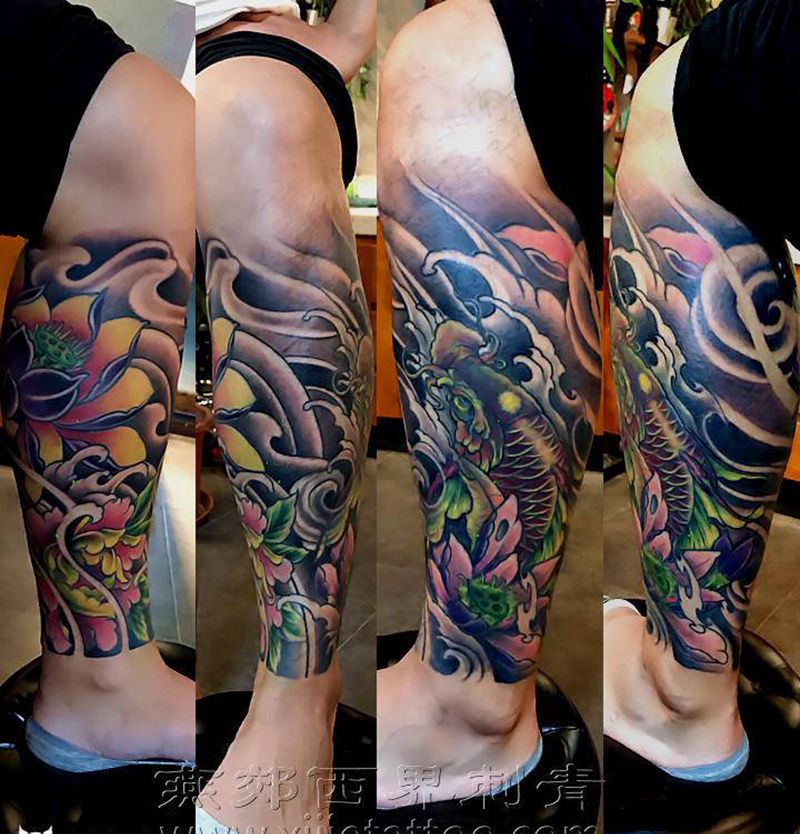小腿鲤鱼荷花纹身图片_腿部脚部新传统纹身图案