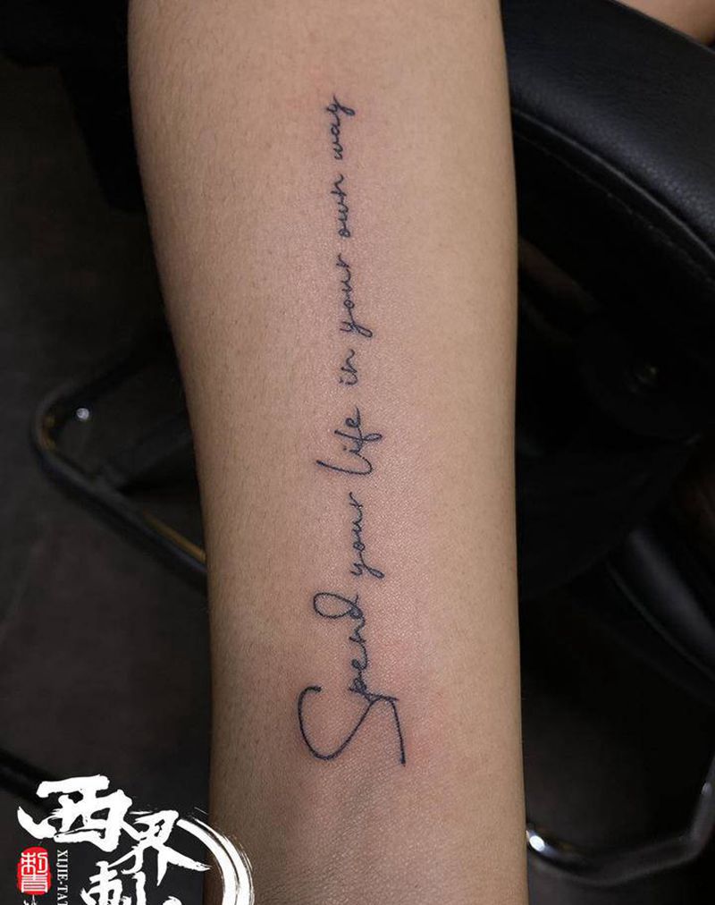 字母英文纹身图片_手部手臂花体字纹身图案