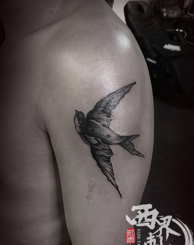 燕子纹身图片_手臂新传统纹身图案