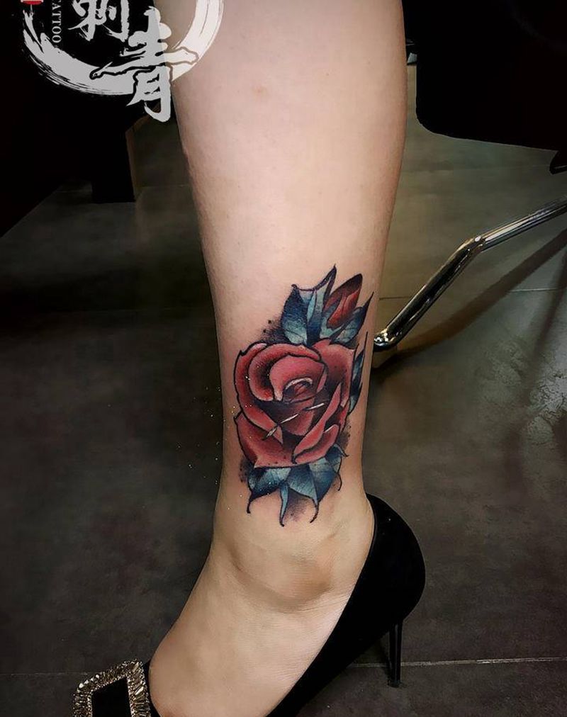 小腿 花纹身图片_脚部新传统水彩纹身图案