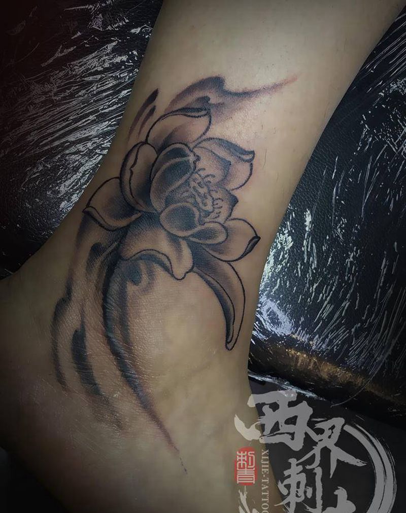 荷花 莲花遮盖纹身图片_脚部腿部老传统新传统纹身图案