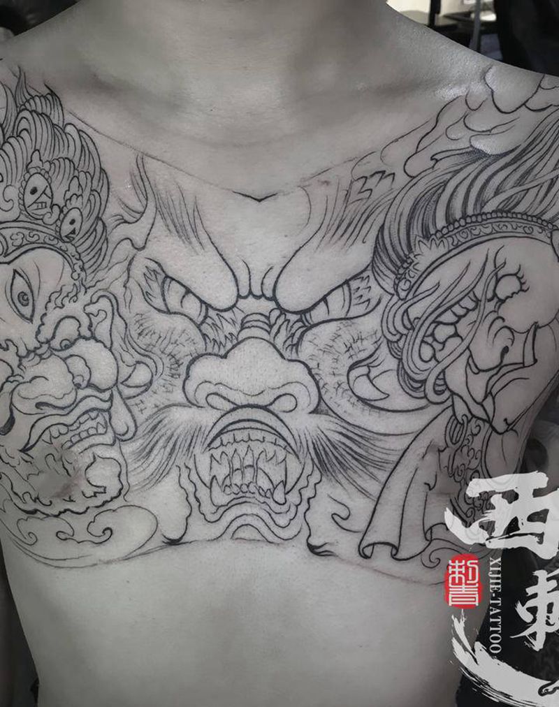 传统花胸纹身图片_胸部新传统老传统纹身图案