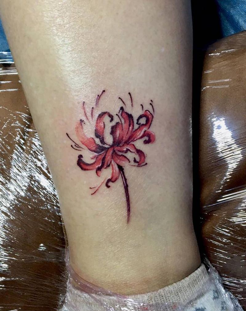 彼岸花纹身图片_腿部水彩纹身图案