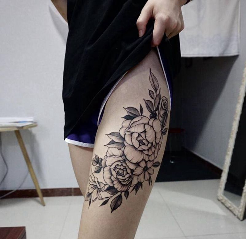 素花纹身图片_腿部点刺纹身图案