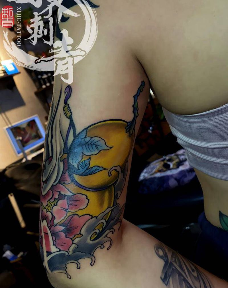 葫芦彩色纹身图片_手臂新传统New School纹身图案