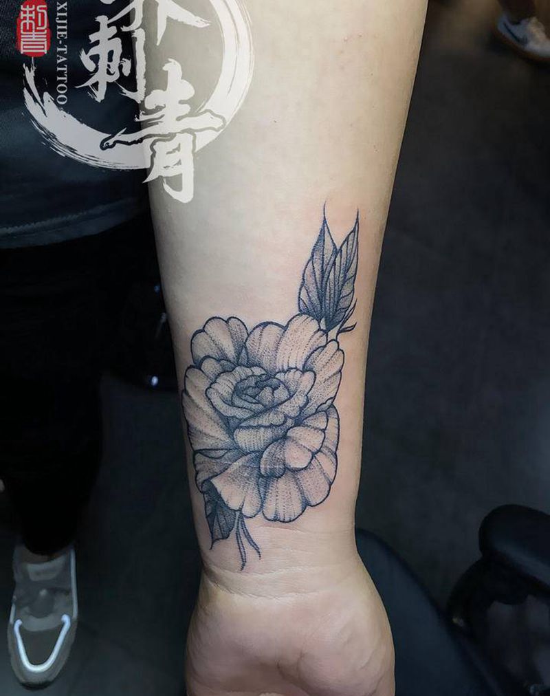 素花纹身图片_手臂点刺纹身图案