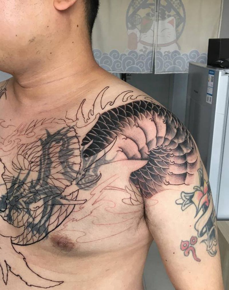 龙纹身图片_胸部新传统纹身图案