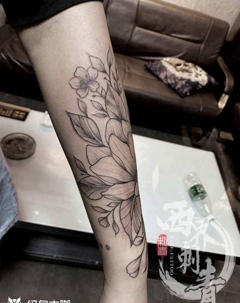 手臂素花纹身图片_手部手臂点刺纹身图案