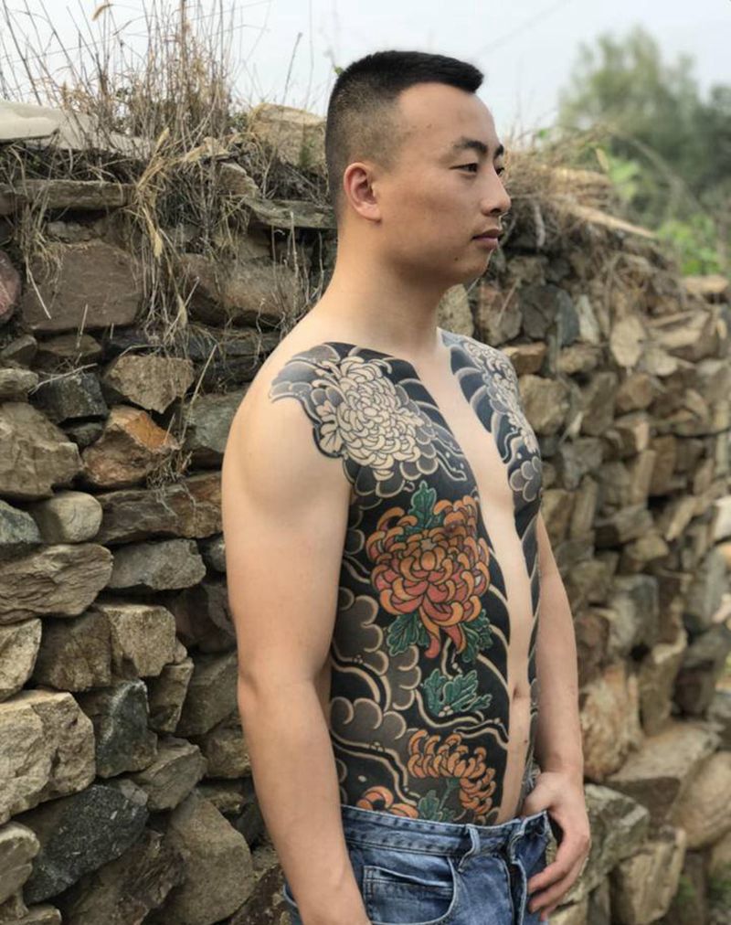 开衫纹身图片_老传统纹身图案