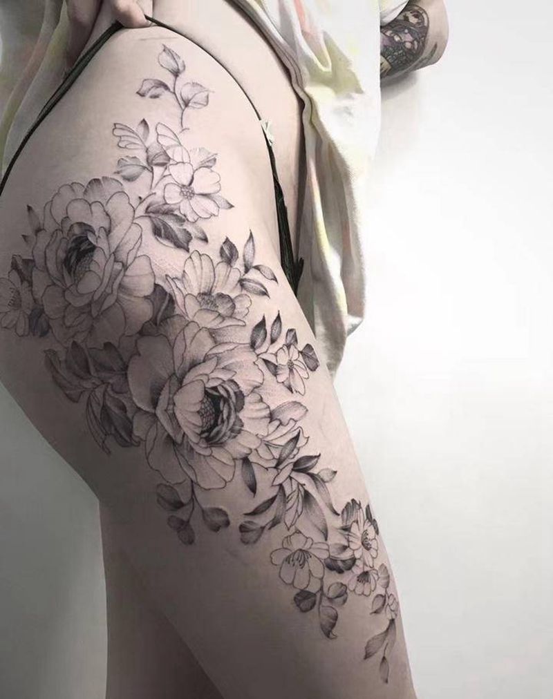 素花纹身图片_臀部腿部点刺纹身图案