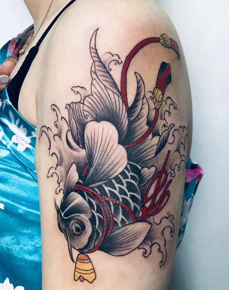 金鱼纹身图片_手臂纹身图案