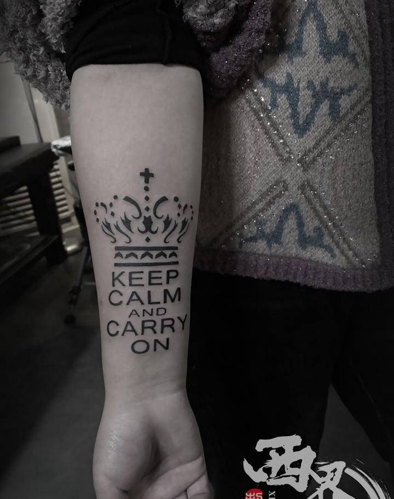 手臂字母图腾纹身图片_手臂花体字图腾纹身图案