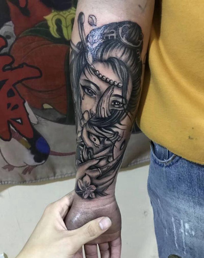 落泪艺妓纹身图片_手臂新传统纹身图案