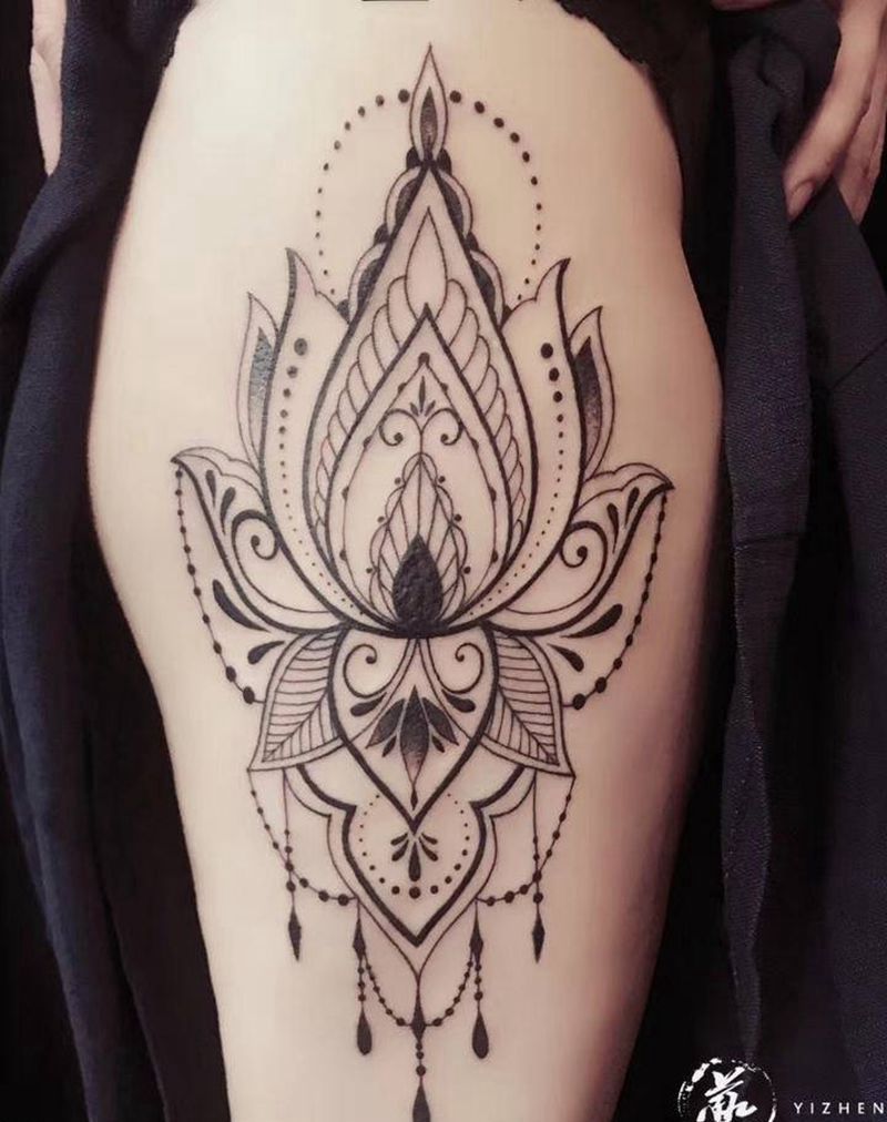 素花纹身图片_腿部几何纹身图案