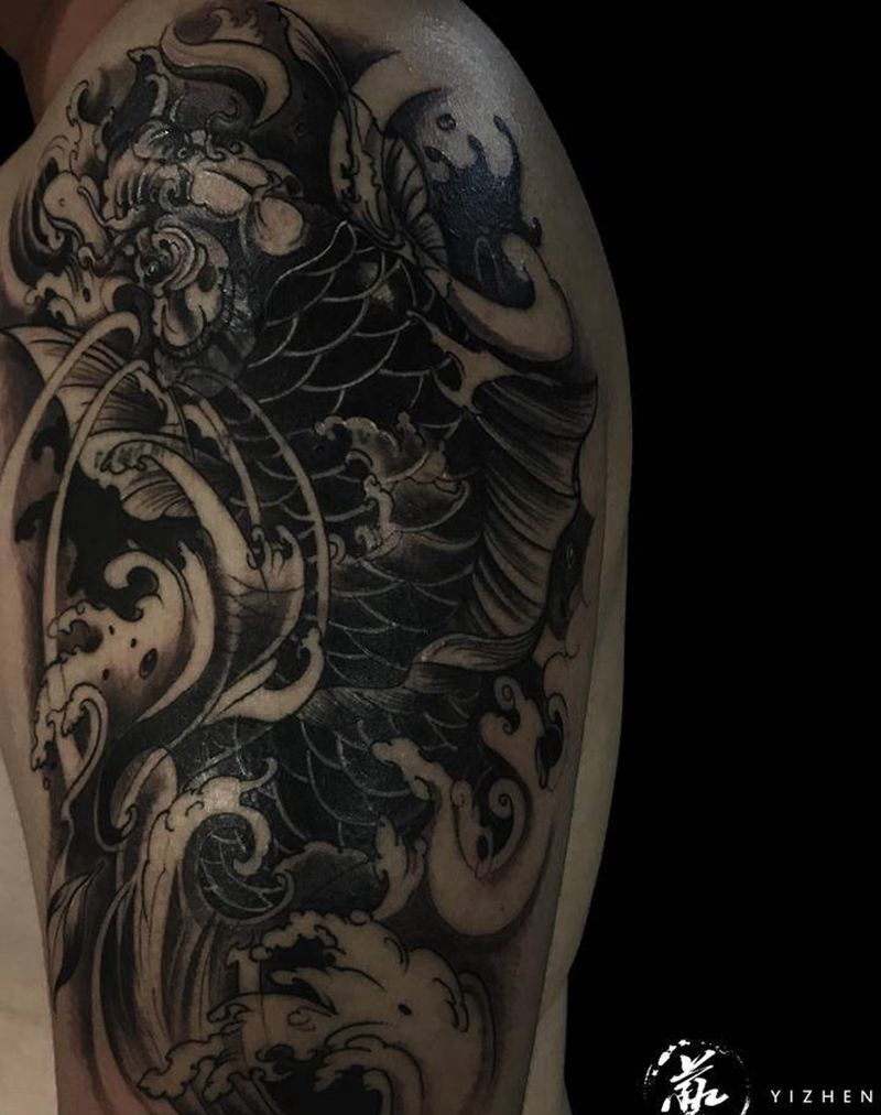 鲤鱼纹身图片_手臂新传统纹身图案