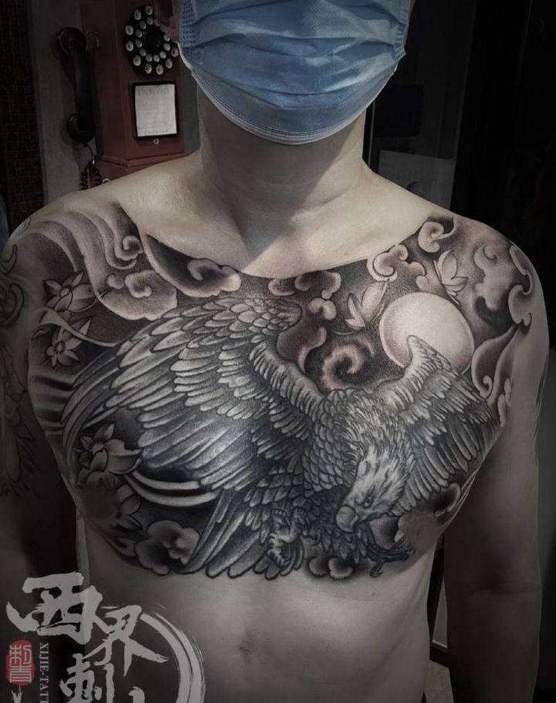传统老鹰花胸纹身图片_胸部肩部老传统新传统纹身图案