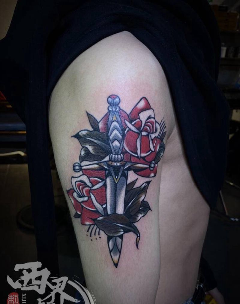 手臂old school纹身图片_手臂手部Old School纹身图案