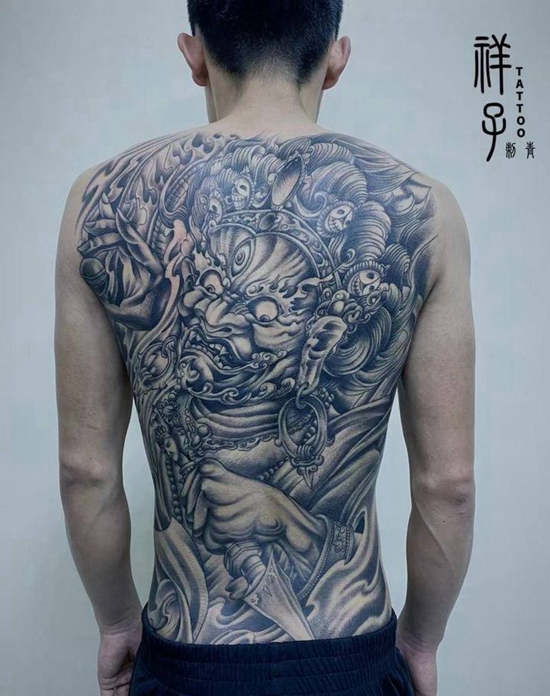 大黑天纹身图片_背部新传统纹身图案