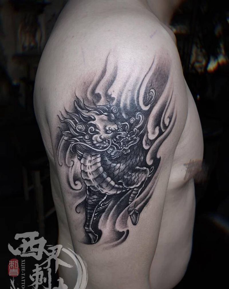 大臂麒麟纹身图片_手臂手部新传统老传统纹身图案