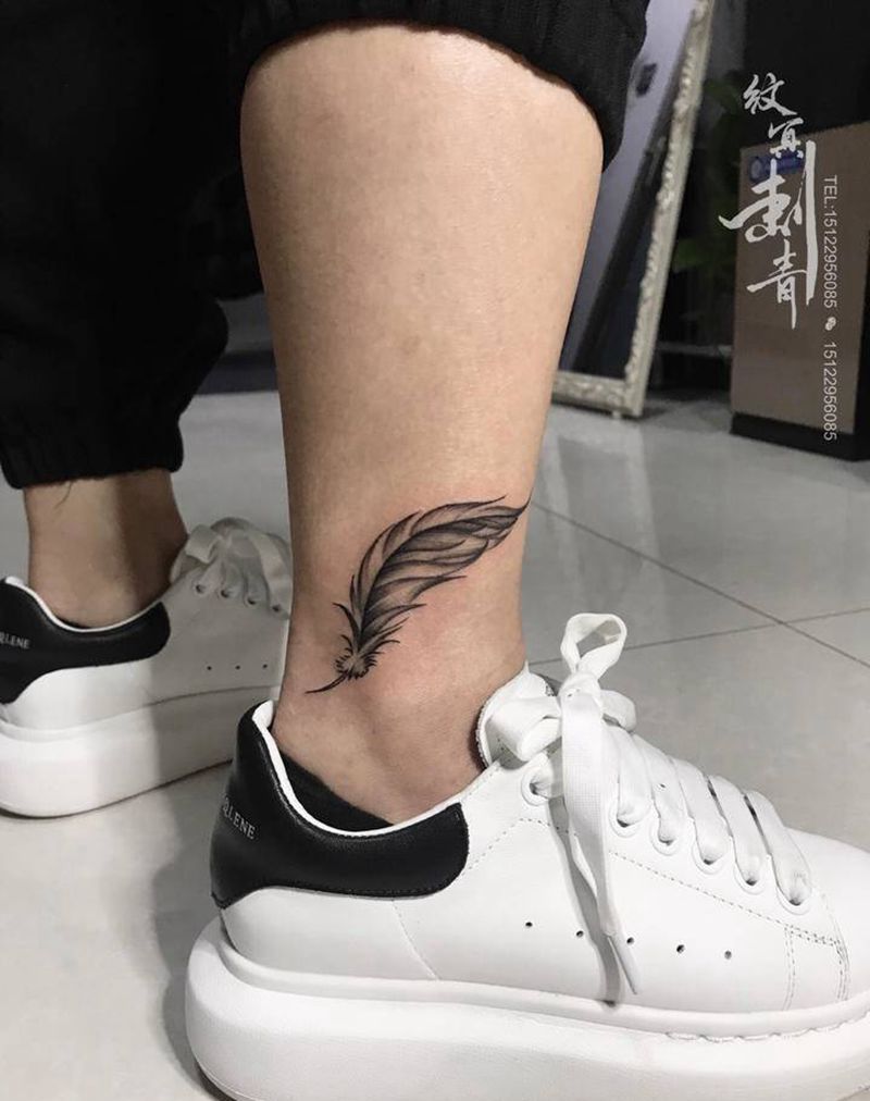 羽毛纹身图片_腿部水墨纹身图案
