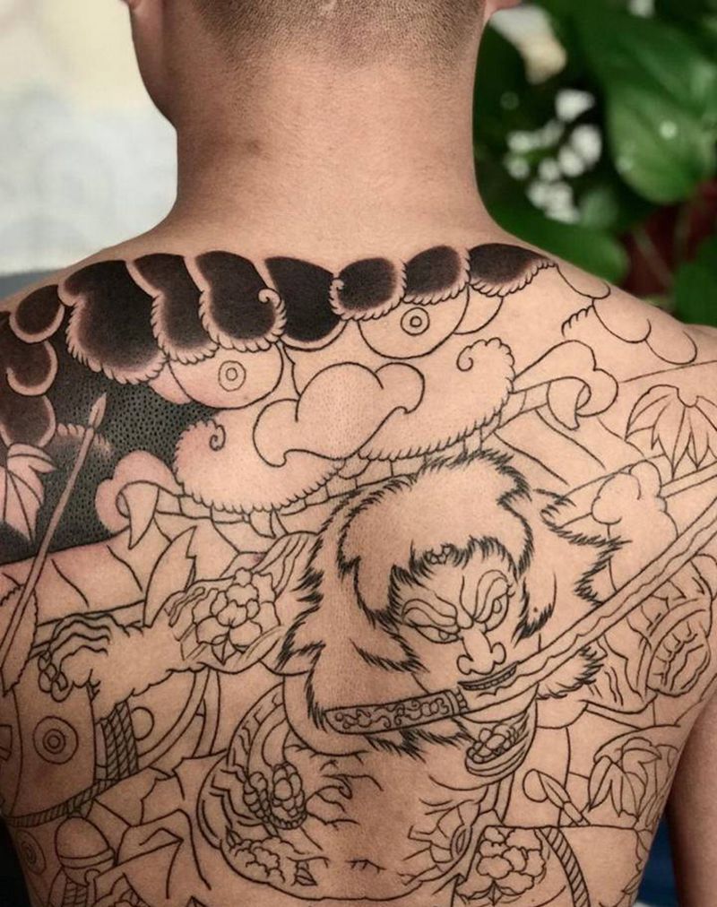 张顺破水门纹身图片_背部老传统纹身图案