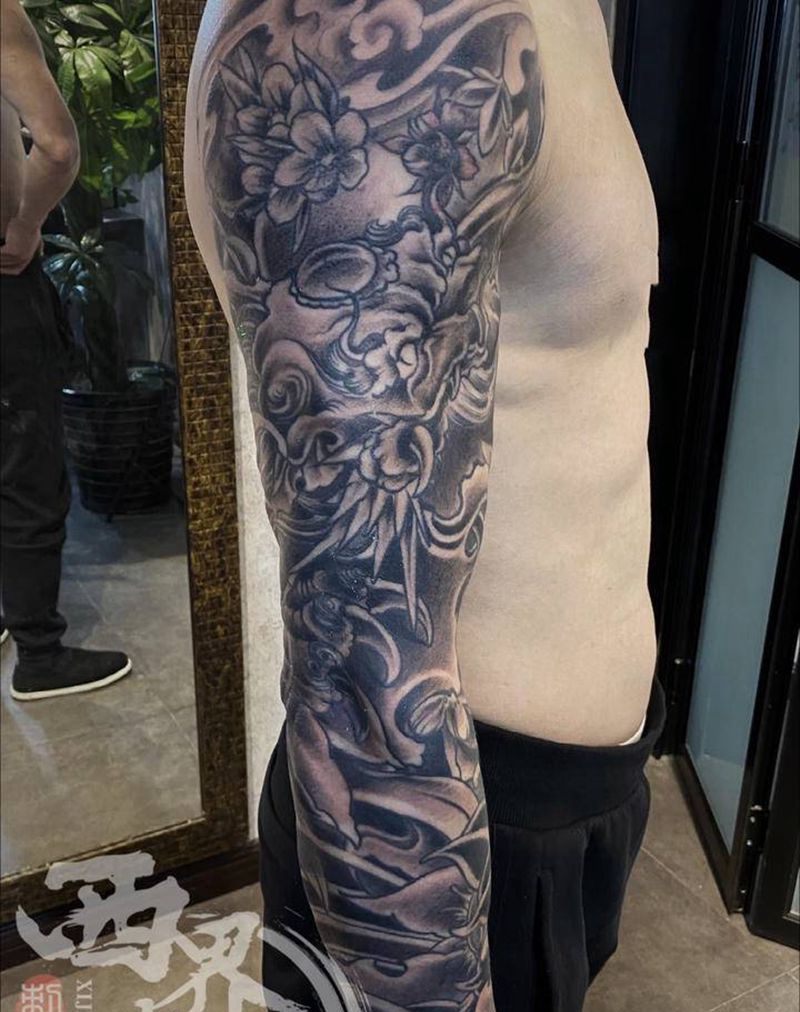 新传统唐狮花臂纹身图片_手臂肩部新传统老传统纹身图案