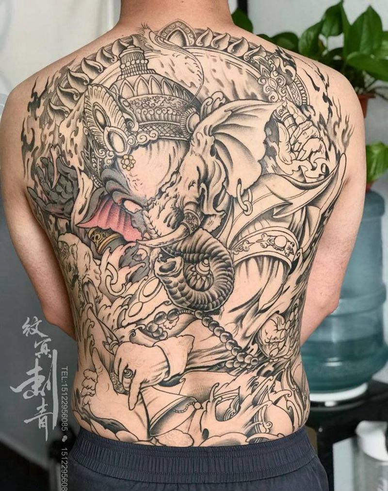 满背进度纹身图片_背部新传统纹身图案