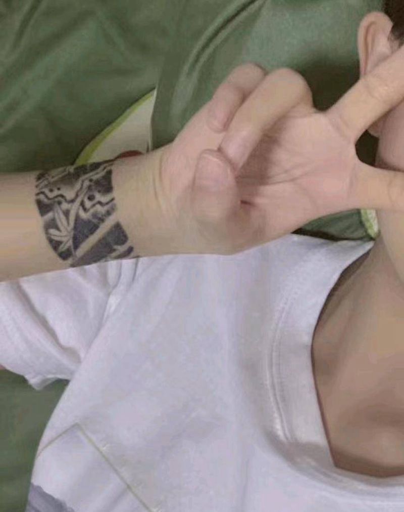 买家秀纹身图片_手臂纹身图案