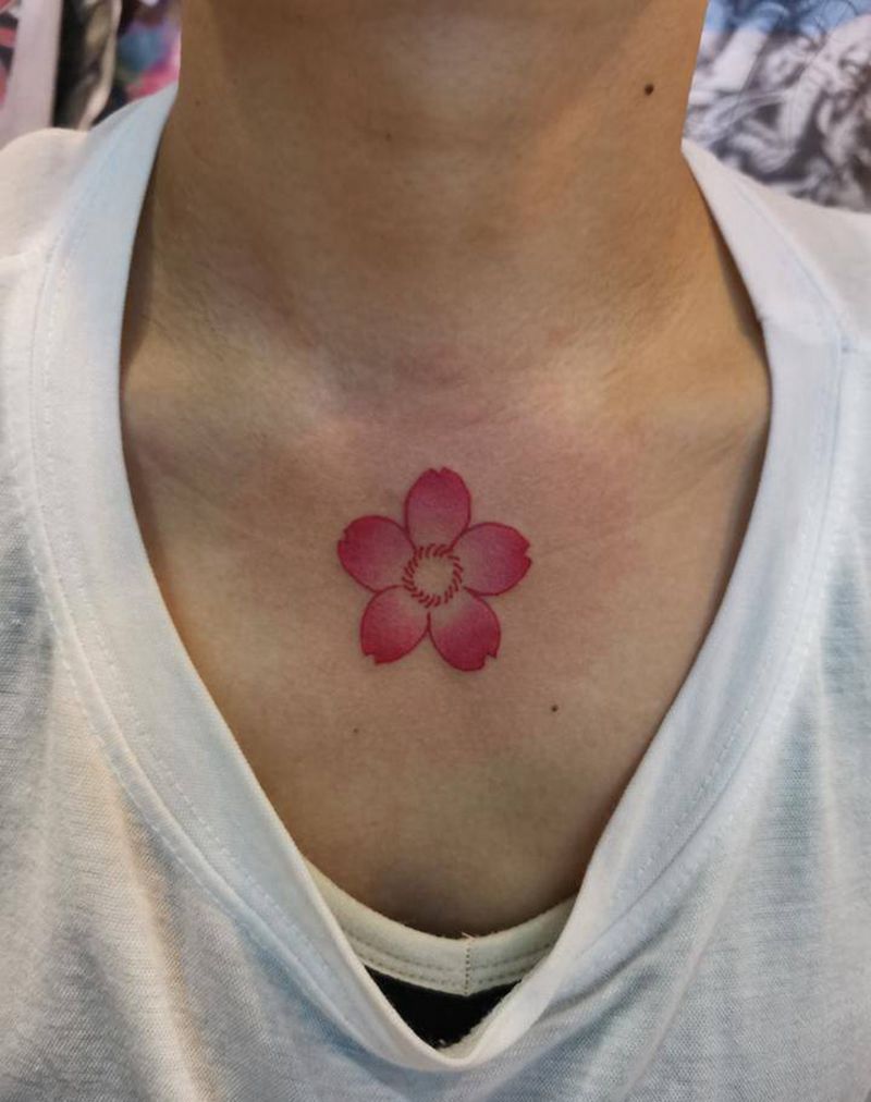 樱花纹身图片_胸部新传统纹身图案
