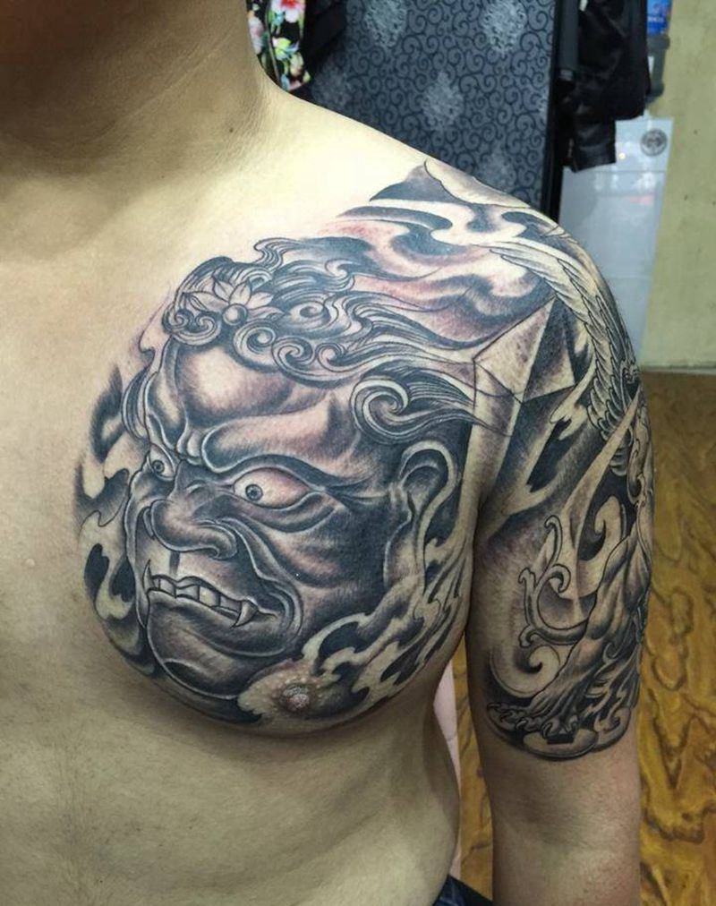 明王 貔貅半胛纹身图片