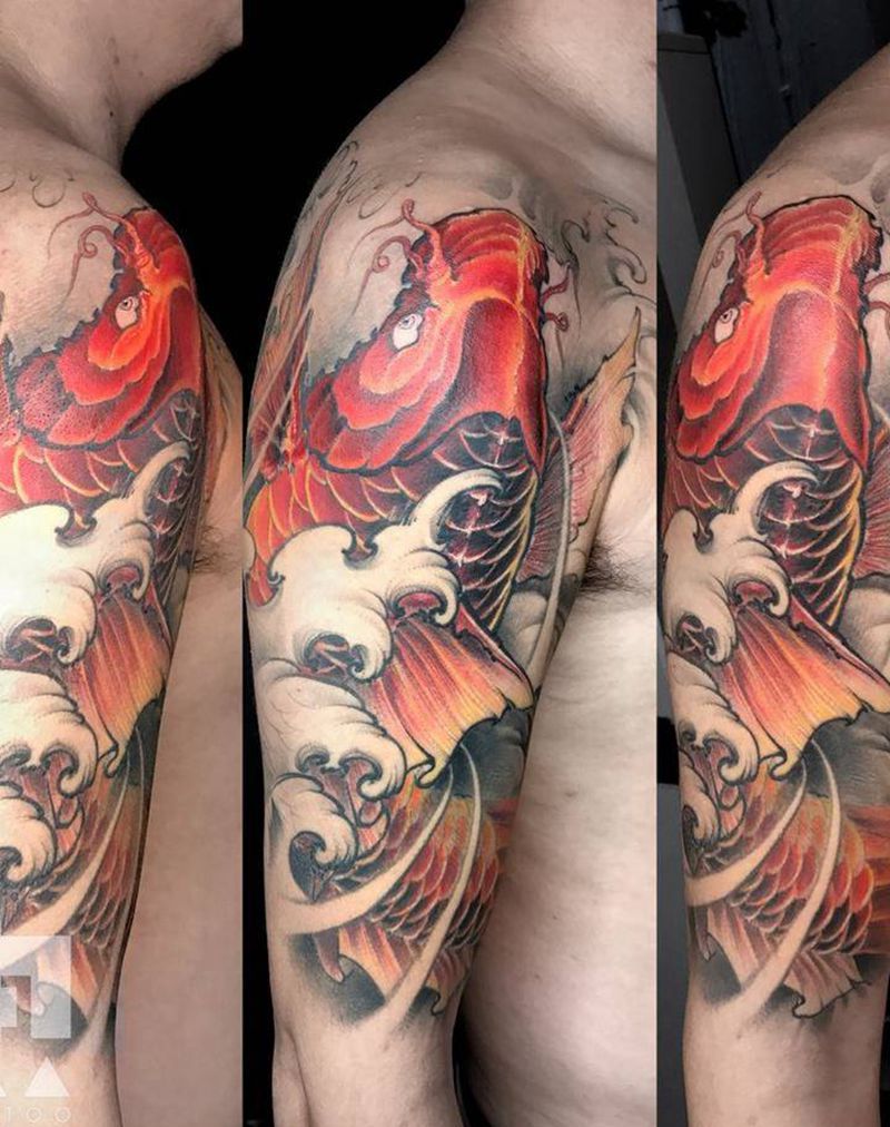 锦鲤纹身图片_成品肩部手臂传统动物纹身图案