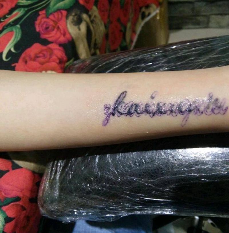 字母盖字母纹身图片