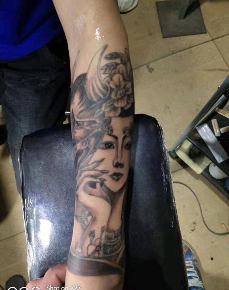 艺伎般若纹身图片_手臂欧美写实新传统纹身图案