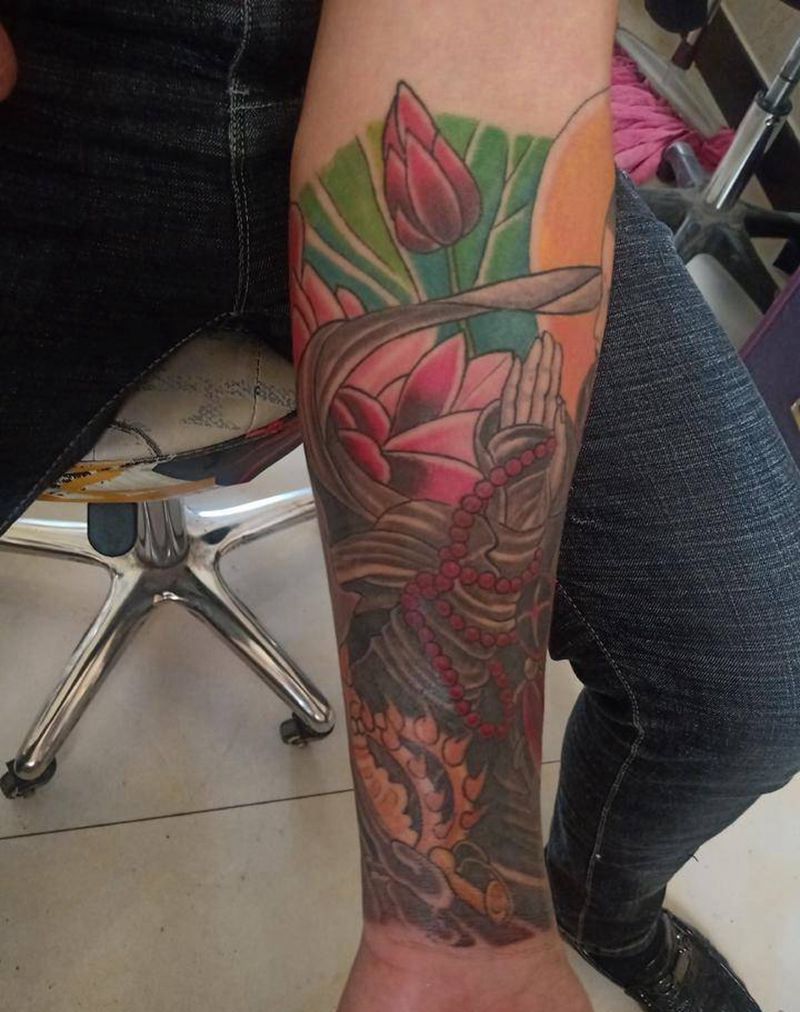 和尚纹身图片_手臂新传统纹身图案