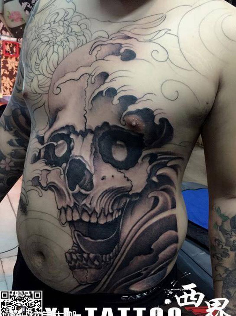 骷髅纹身图片_成品胸部写实人物鬼神宗教纹身图案