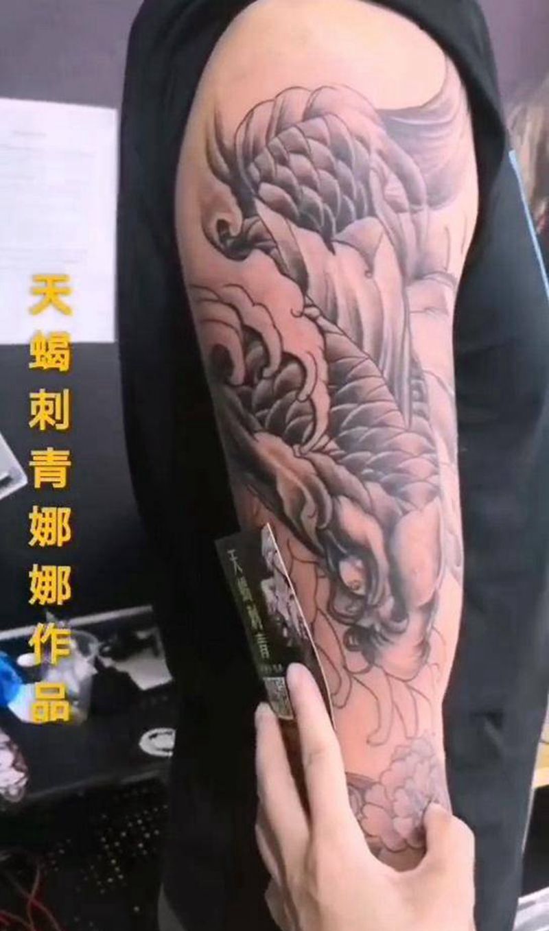 天蝎刺青纹身图片_手臂纹身图案