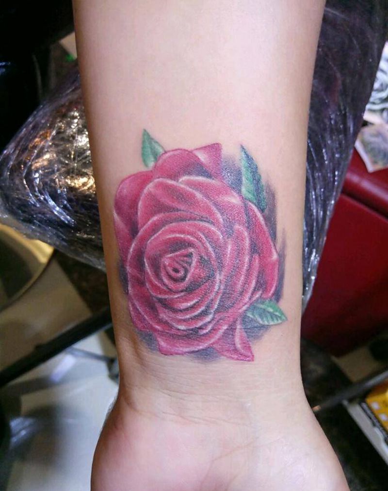 玫瑰纹身图片_手臂欧美传统植物廊坊纹身成品纹身图案