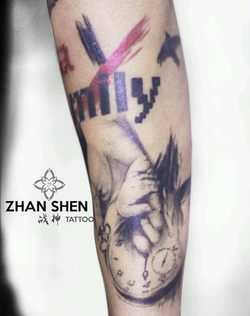 家庭主题纹身纹身图片_手臂手部欧美写实水墨写实纹身父爱纹身图案