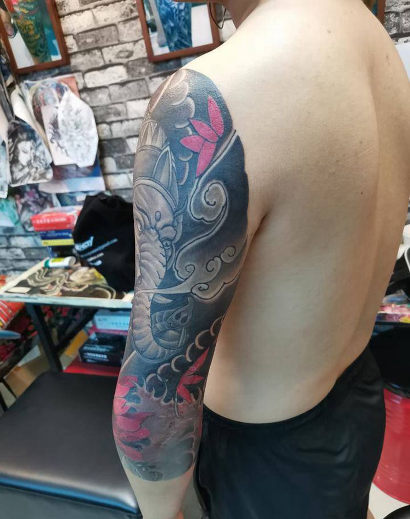 花臂纹身图片_手臂老传统纹身图案