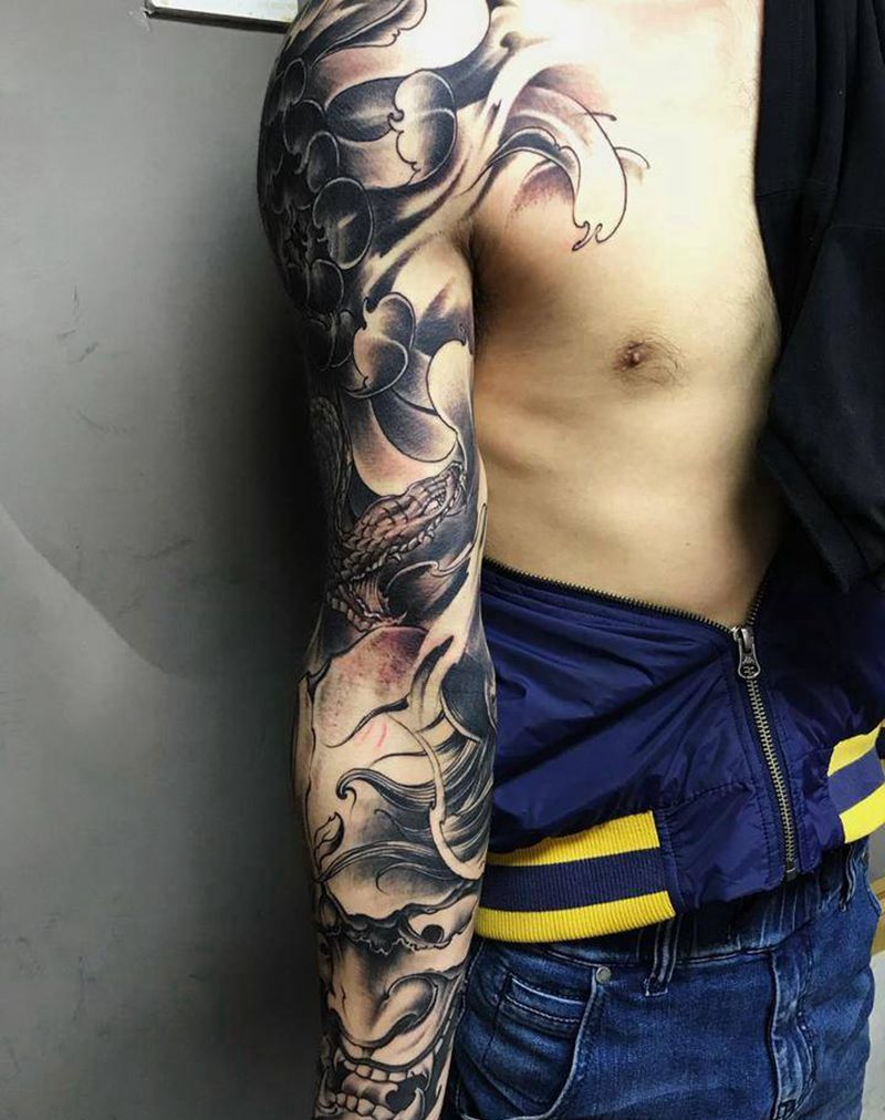 般若 菊花 蛇纹身图片_成品手臂传统原创纹身图案