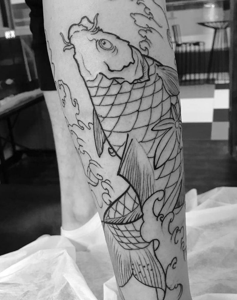 俩条大鲤鱼纹身图片