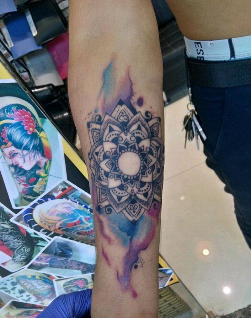 曼陀罗纹身图片