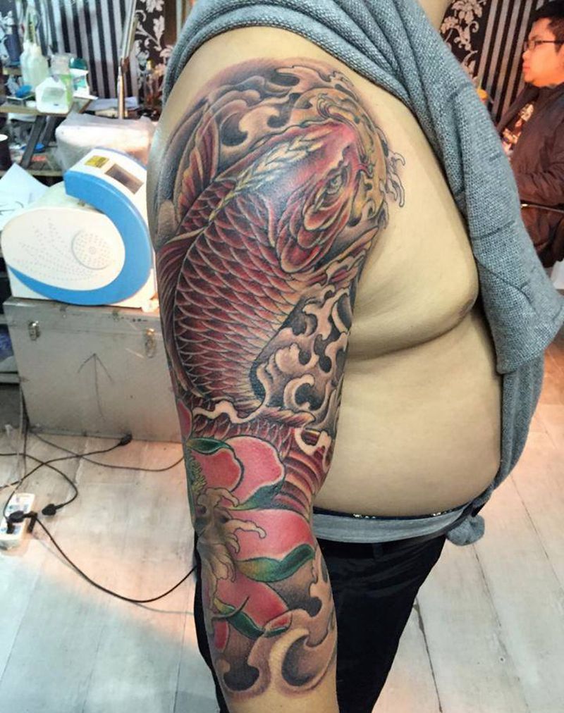 彩色七分袖纹身图片_手臂成品传统纹身图案