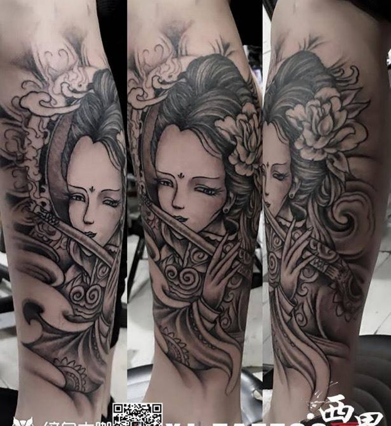小腿艺妓纹身图片