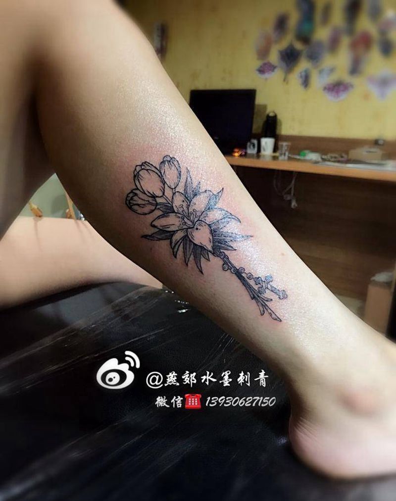 小清新纹身图片_清新植物腿部成品纹身图案