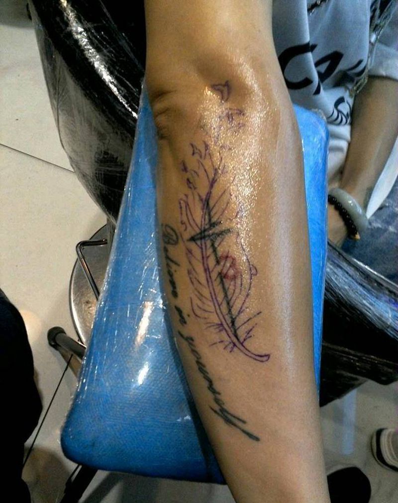 羽毛遮盖纹身图片_肩部胸部腰部手臂腿部传统清新动物廊坊纹身成品纹身图案