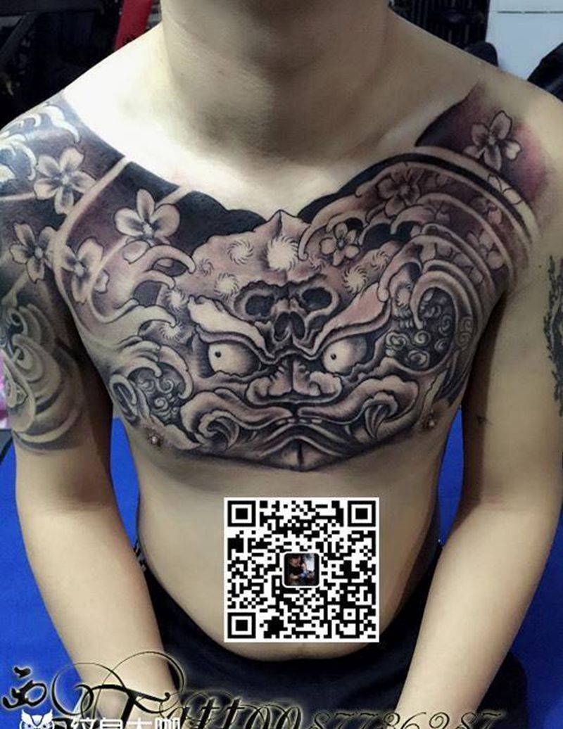 唐狮纹身图片_胸部纹身图案