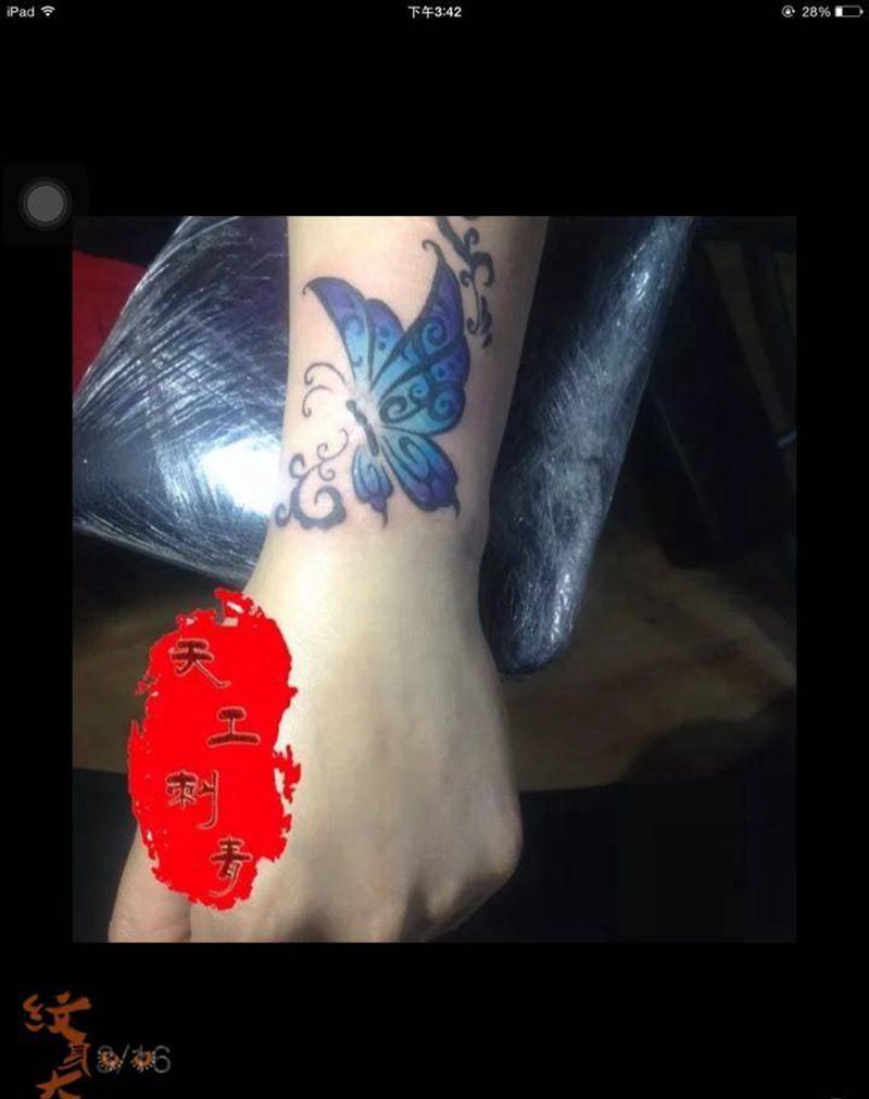 小蝴蝶纹身图片