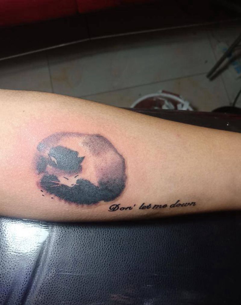 小猫咪纹身图片_手臂纹身图案