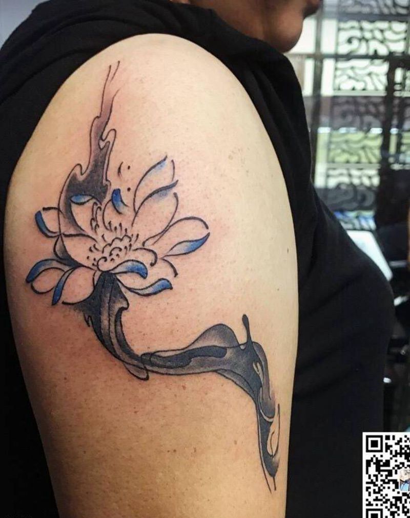 写意荷花纹身图片